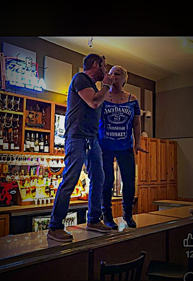 Kurt & Peggy Bollinger karaoke